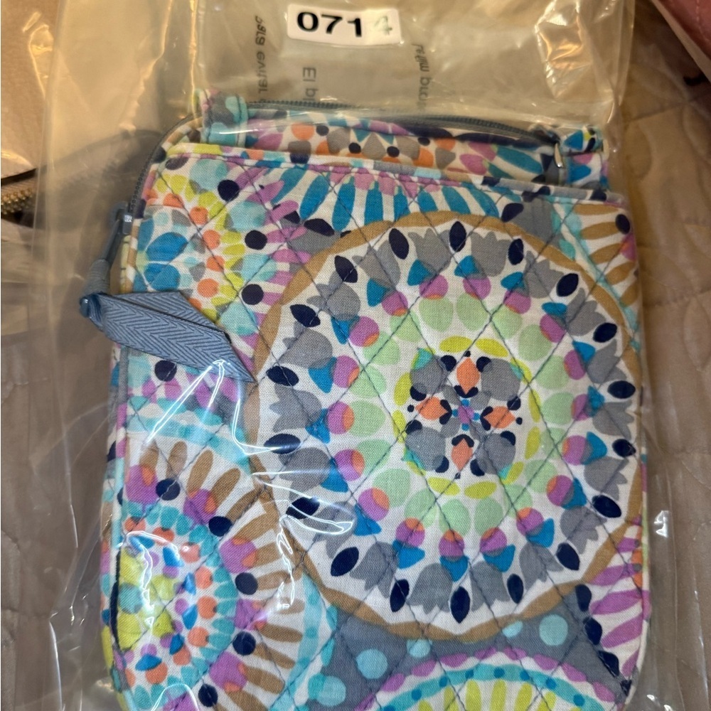 Vera Bradley Colorful Patterned Crossbody Bag - Picture 8 of 9